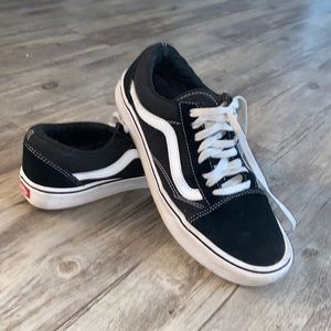 Black Vans, Old Skool